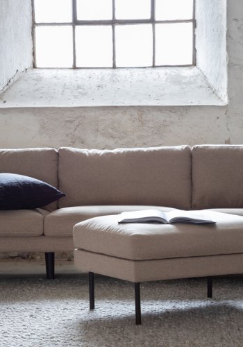 VENTURE DESIGN Zoom 3-seters sofa - brun polyester og sort stl