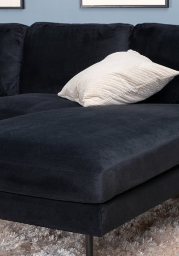 VENTURE DESIGN Zoom U-sofa - svart flyel og sort stl