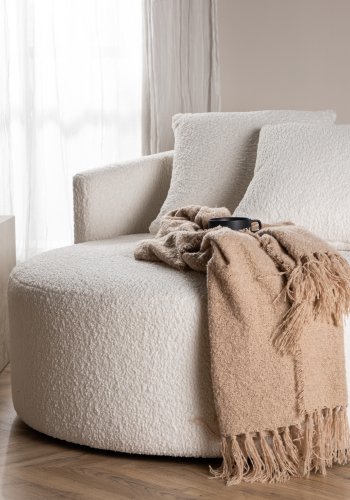 VENTURE DESIGN Kelso 2-Sitzer-Sofa, mit 2 Kissen – weißer Teddybär-Stoff, Polyester und Kiefernholz