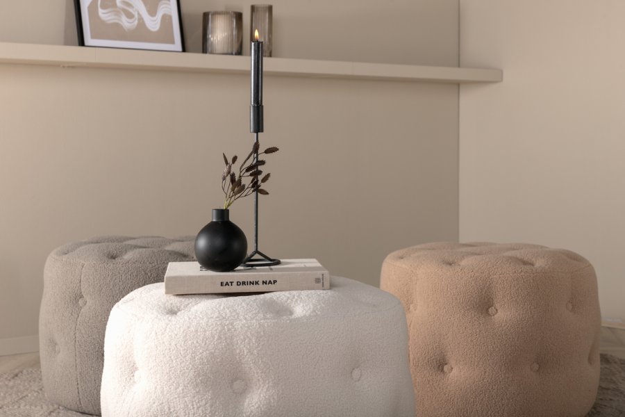 VENTURE DESIGN Benjamin puff, rund - hvit teddystoff (55)