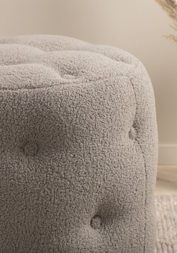 VENTURE DESIGN Benjamin puff, rund - gr teddystoff (55)