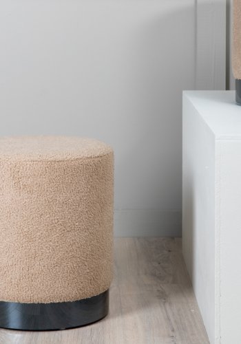 VENTURE DESIGN Benji Pouf, Zylinder – beigefarbener Teddybär-Stoff, Polyester und schwarzer Stahl (35)