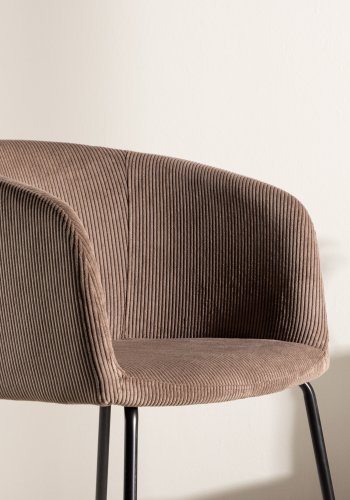 VENTURE DESIGN Berit spisebordstol, m. armlener - brun polyesterflyel og sort stl