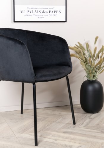 VENTURE DESIGN Berit spisebordsstol, med armlener - svart flyel og sort stl