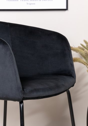 VENTURE DESIGN Berit spisebordsstol, med armlener - svart flyel og sort stl