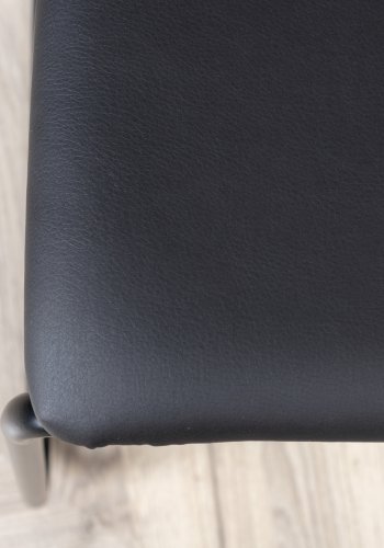 VENTURE DESIGN Kenth spisestuestol - sort PU/polyester og sort stl