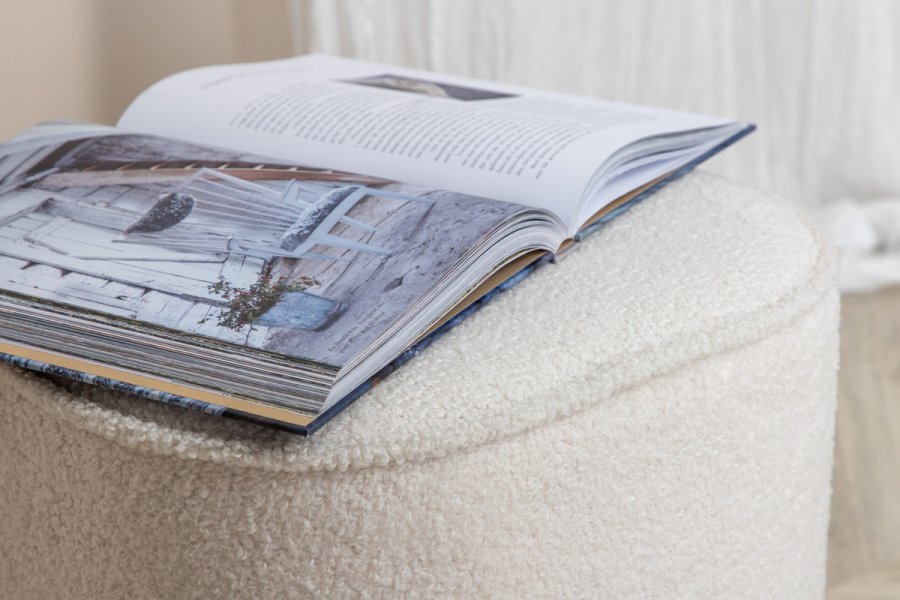 VENTURE DESIGN Piff-puff, firkantet - hvit teddystoff polyester (44x44)