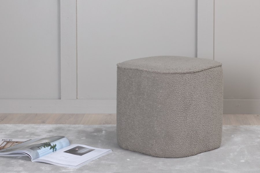 VENTURE DESIGN Piff-puff, firkantet - gr teddystoff polyester (44x44)