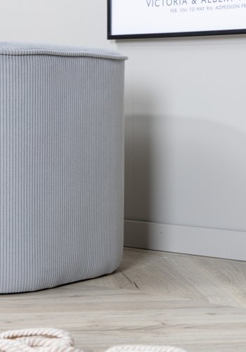 VENTURE DESIGN Piff-puff, firkantet - gr flyel (44x44)