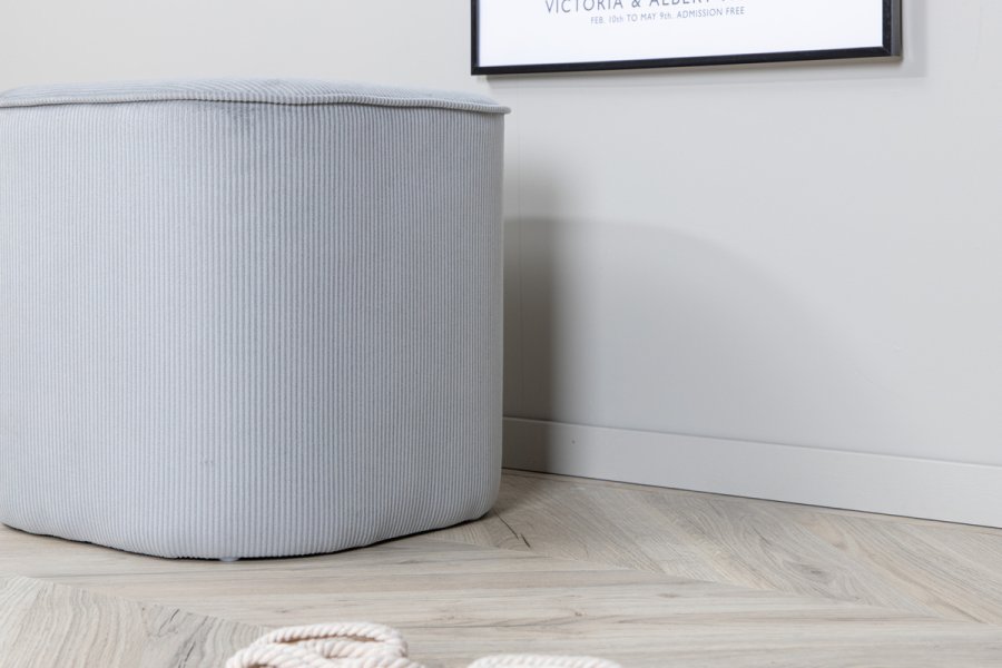 VENTURE DESIGN Piff-puff, firkantet - gr flyel (44x44)