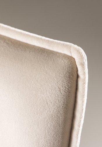 VENTURE DESIGN Petra spisebordstol, m. armlener - beige polyesterflyel og sort stl