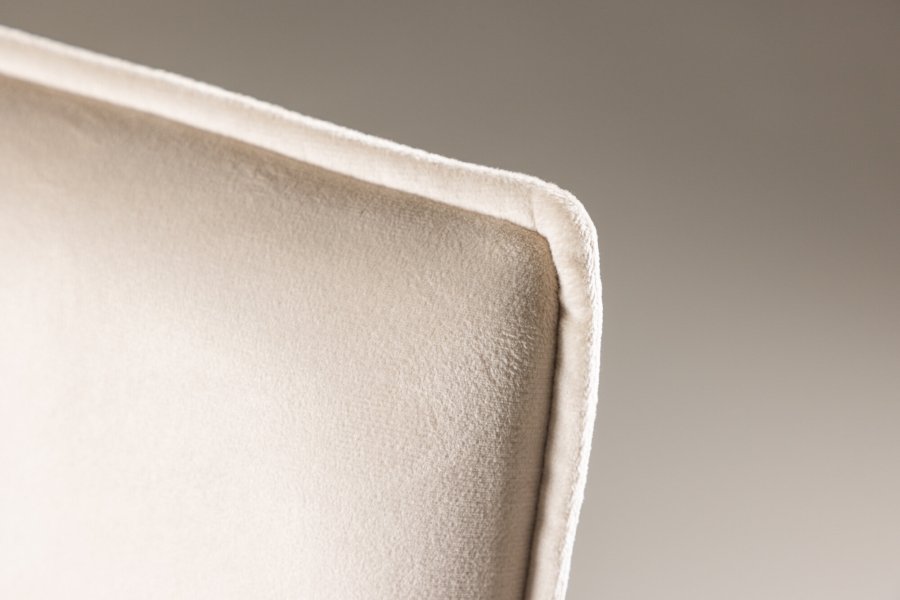 VENTURE DESIGN Petra spisebordstol, m. armlener - beige polyesterflyel og sort stl