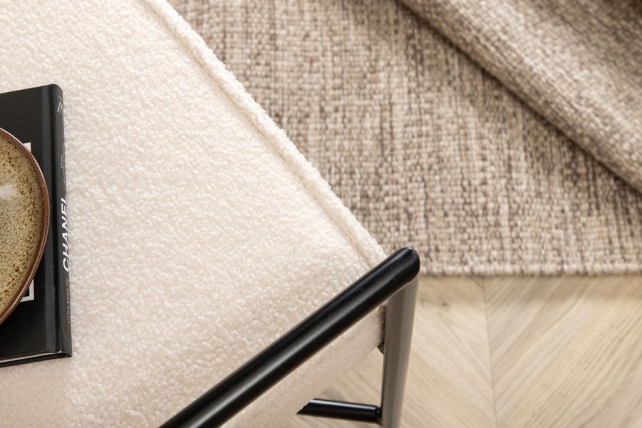 VENTURE DESIGN Rakel lenestol - hvit teddystoff polyester og sort stl