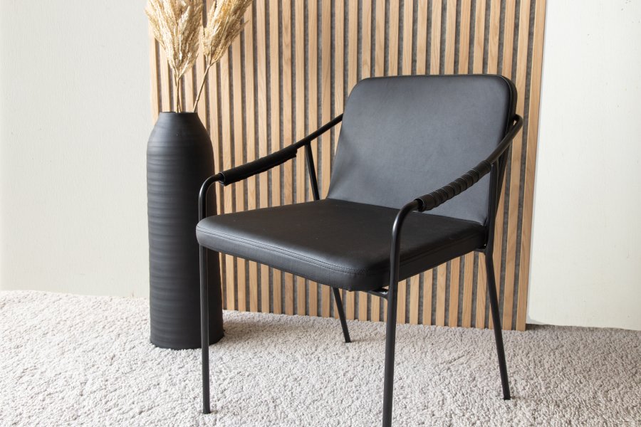 VENTURE DESIGN Twisted spisebordstol, med armlener - sort PU/polyester og sort stl