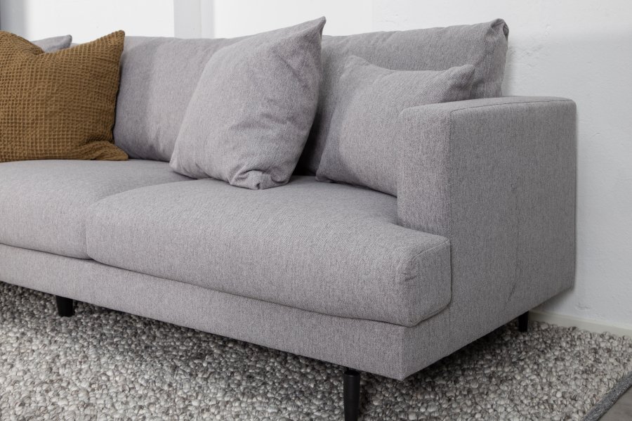 VENTURE DESIGN Sofia 3-seters sofa - gr polyester og sort stl