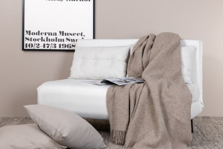 VENTURE DESIGN Vicky sovesofa, dobbelt - beige polyester og sort stl (190x120)