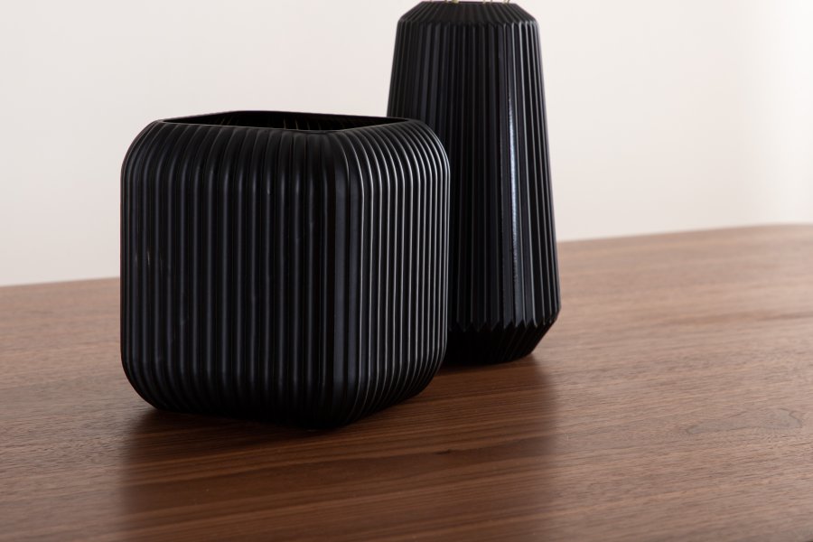 VENTURE DESIGN Uno spisebord, rektangulrt - valnttfarget finer og sort stl (200x90)