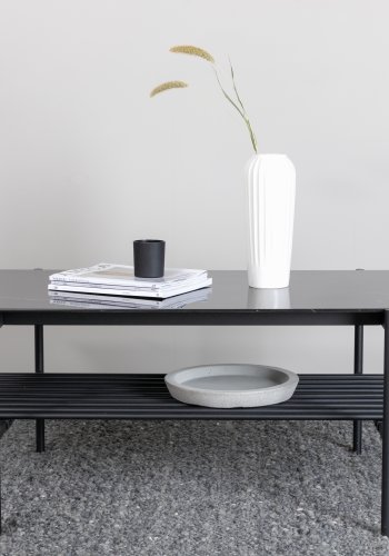 VENTURE DESIGN Von Staf salongbord, m. hylle - svart marmorglass og sort stl (120x60)