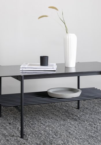 VENTURE DESIGN Von Staf salongbord, m. hylle - svart marmorglass og sort stl (120x60)