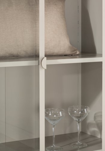 VENTURE DESIGN Piring vitrineskap, m. 2 drer og 3 hyller - glass og beige stl (H:190)