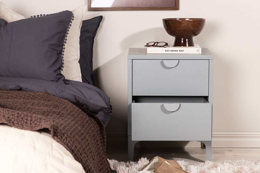 VENTURE DESIGN Piring nattbord, m. 2 skuffer - lys gr stl (45x40)