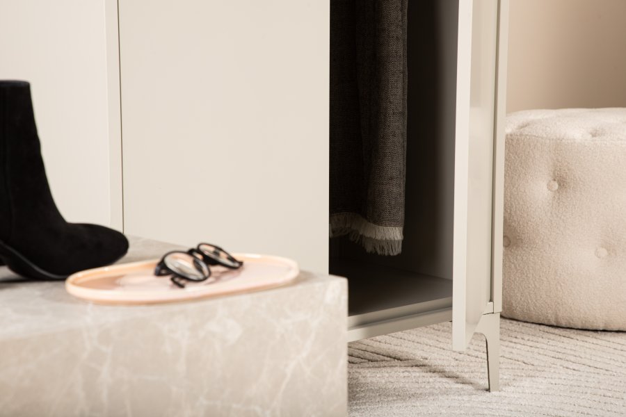 VENTURE DESIGN Piring garderobe, m. 2 drer, 3 hyller og hengestang - beige stl (H:183)