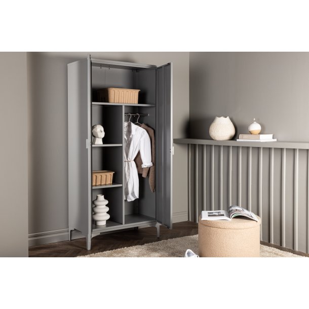 VENTURE DESIGN Piring garderobeskab, m. 2 l�ger, 3 hylder og b�jlestang - lysegr� st�l (H:183) - Venture Design