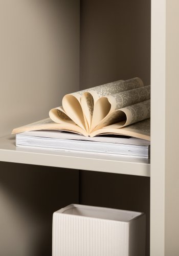 VENTURE DESIGN Piring skjenk, m. 2 drer og 2 hyller - beige stl