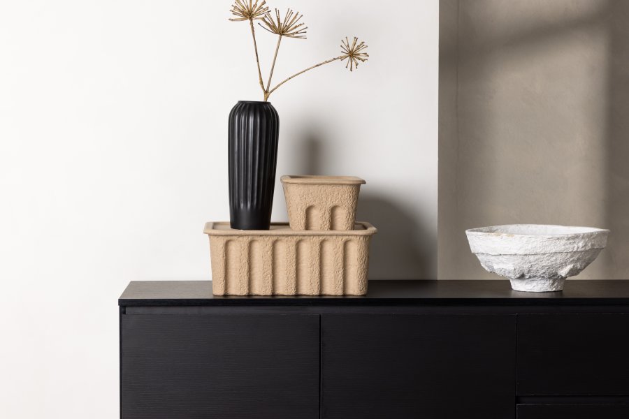 VENTURE DESIGN Corpus Sideboard, m. 2 Türen und 2 Schubladen – schwarzes MDF