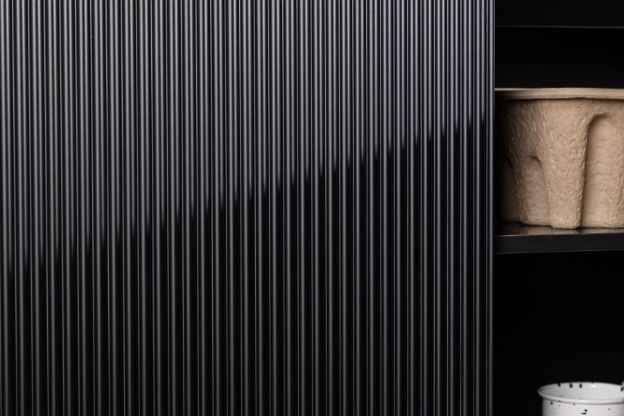 VENTURE DESIGN Lenox skjenk, m. 2 drer og 2 hyller - sort MDF