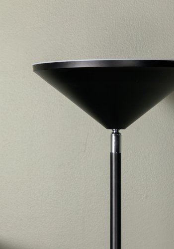 VENTURE DESIGN Corong Stehleuchte - schwarzer Stahl