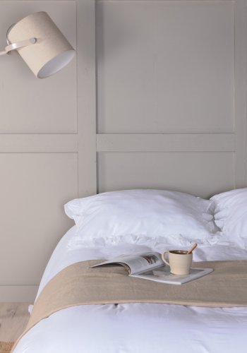 VENTURE DESIGN Dennis gulvlampe - beige lin og beige/naturlig stl