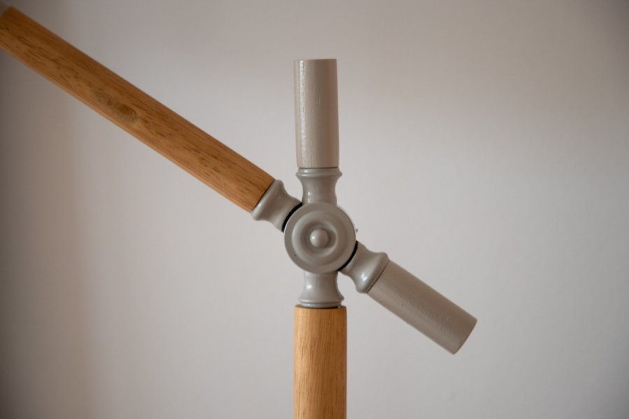 VENTURE DESIGN Dennis Tischleuchte - beiges Leinen und beige/naturfarbener Stahl