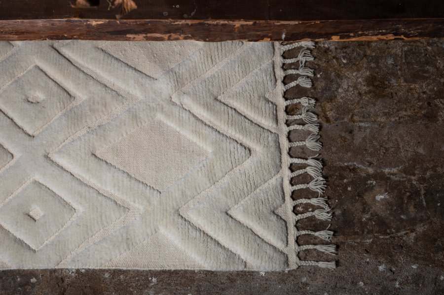 VIND COLLECTION Dahliawool teppe, rektangulrt - hvit ull (230x160)