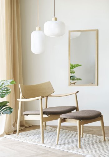 HOUSE NORDIC Olvera fotpall, rektangul&auml;r - brun polyester och naturlig ek (53,5x48)