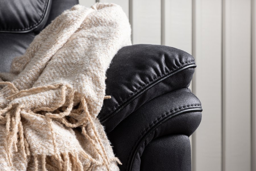 VENTURE DESIGN Saranda hvilestol 3 pers. sofa - svart mikrofiber