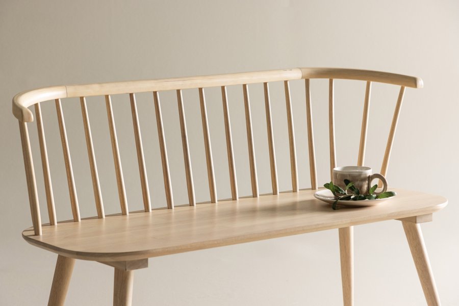 VENTURE DESIGN Bobby spisebordsbenk, m. ryggst�tte - hvitkalket gummitre