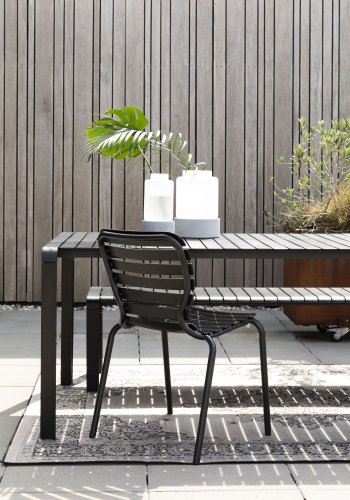 ZUIVER Vondel hagestol, stabelbar - sort aluminium