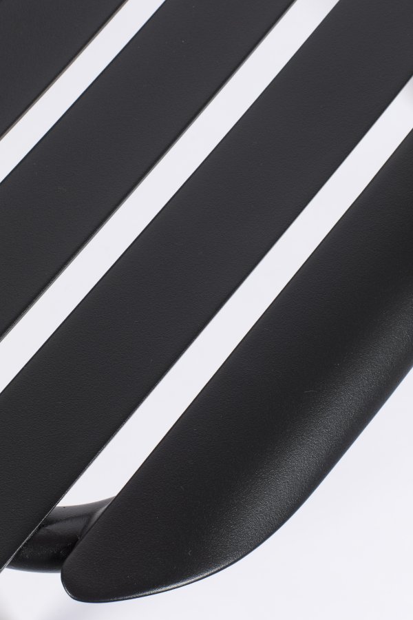 ZUIVER Vondel hagestol, med armlener - sort aluminium