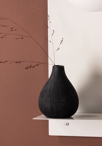 VENTURE DESIGN Troyes vegglampe, med hylle - hvitt glass og lysegrt jern