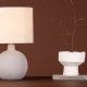 VENTURE DESIGN Torcello bordlampe - beige lin og gr betong
