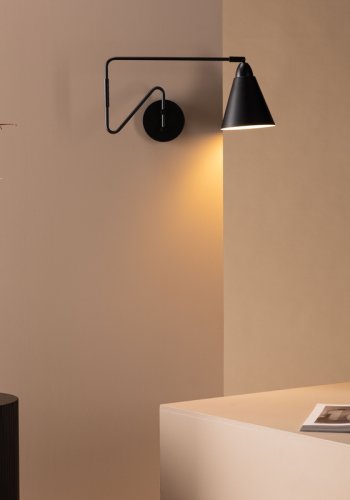 VENTURE DESIGN Amicola Wandleuchte - schwarzes Eisen