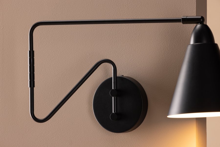 VENTURE DESIGN Amicola Wandleuchte - schwarzes Eisen