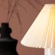 VENTURE DESIGN Largin bordlampe - offwhite papir og lysegr jern