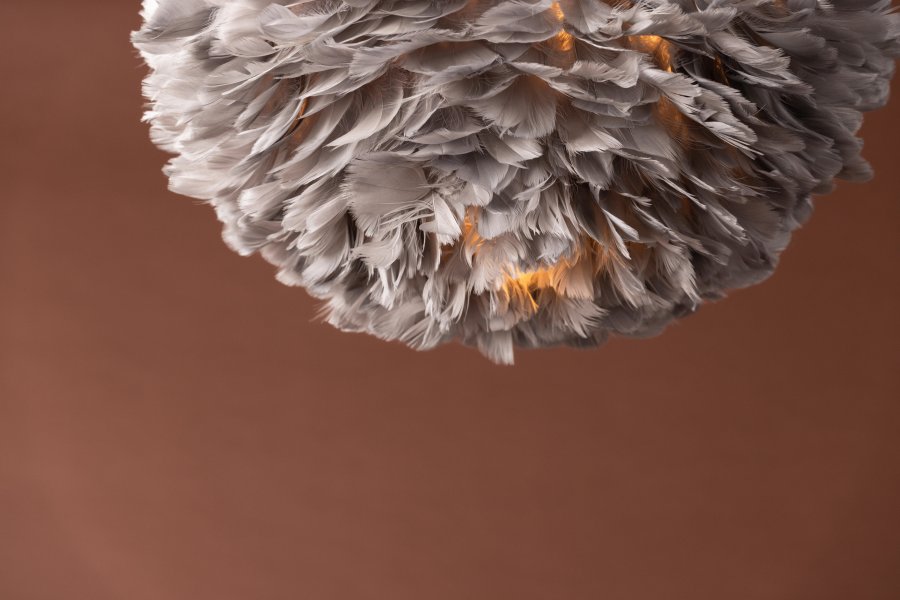 VENTURE DESIGN Nicola taklampe, Medium - gr kunstig fjr