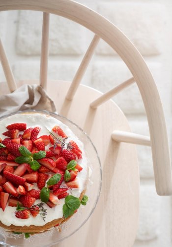 ROWICO Carmen spisebordsstol - hvidpigmenteret gummitr, m. armln