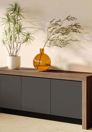 TEMAHOME Kobe Skjenk med 3 d�rer - Valn�tt/Sort, 188 cm