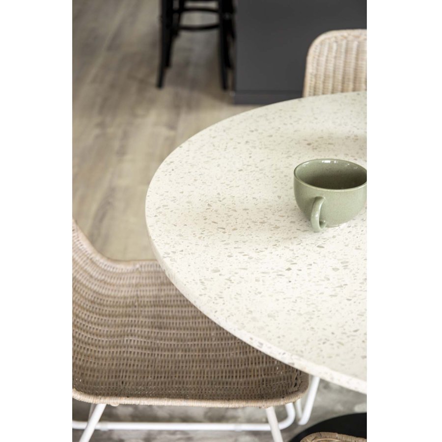 VENTURE DESIGN Cirebon spisestuestol - hvitkalket naturrotting og hvitt metall