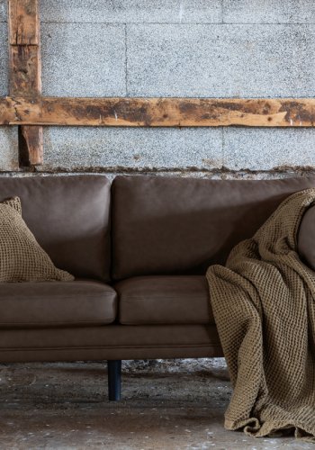 VENTURE DESIGN Boom 3-seters sofa - brun mikrofiber og sort stl