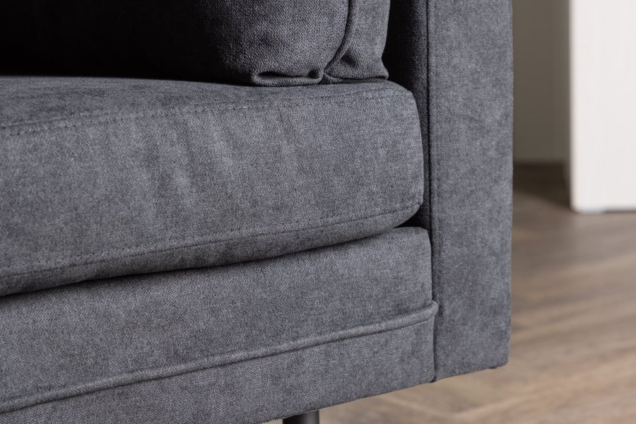 VENTURE DESIGN Boom Sessel, mit Armlehnen – schwarzer Polyesterstoff und Stahl